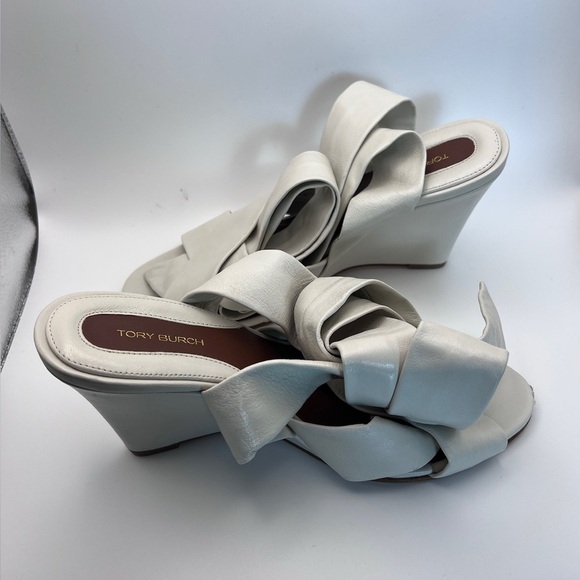 Tory Burch wedge white 9.5 - Picture 9 of 9